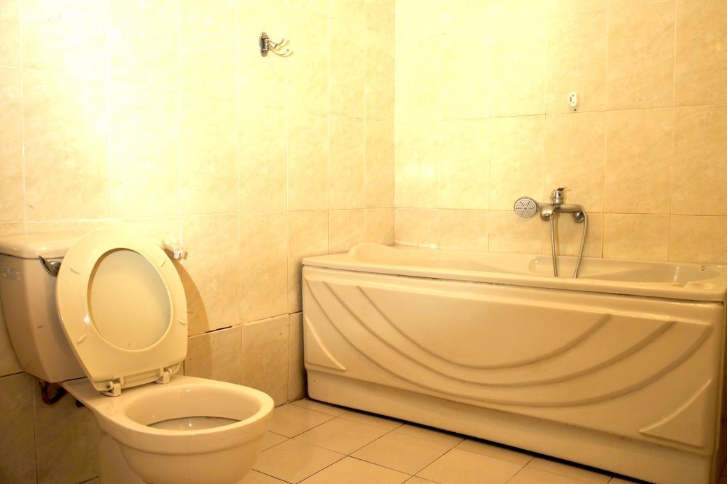 Thien Tue Hotel Хошимин Экстерьер фото